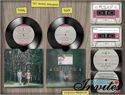 Musik Hochzeit Einladung Vinyl Schallplatte Einladungen Kundenspezifische Mixtape Rsvp Handgefertigt In Kanada Von Www Empireinvites Ca Mit Bildern Hochzeit Thema Musik