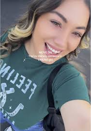 Alyssa V (@ravegirllyss)