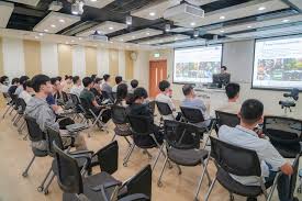 IDS Interdisciplinary Seminar – Unveiling Large Language ...