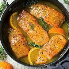 Sofisticado Salmon Con Salsa De Vino Y Naranja Que Puedes Preparar En 30 Minutos Comidas Con Pescado Comida Recetas De Comida