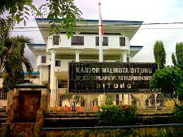 Semangat menuntut ilmu, bupati gunungkidul sunaryanta daftar kuliah di ugk sebelumnya, dia telah berjanji tidak akan mengambil gaji pertamanya saat menjadi bupati. Ribuan Gaji Thl Belum Dibayar Pemkot Bitung Malah Buka Rekrutmen Thl