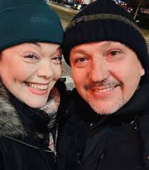 Chainsaw Carved Smiling Bear Creation