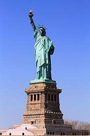 La liberté éclairant le monde) is a colossal neoclassical sculpture on liberty island in new york harbor within new york city, in the united states. Monumento Nacional De La Estatua De La Libertad Isla Ellis E Isla De La Libertad Wikipedia La Enciclopedia Libre