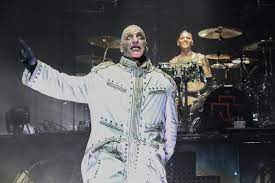 So jung, und doch so alt. Here Are The English Lyrics To Rammstein S Deutschland