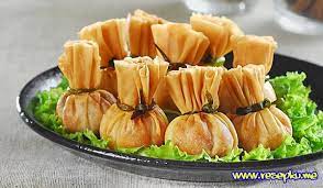 Resep nasi goreng lezat nan sederhana ini adalah ide bagus buat kamu yang belum sempat belanja bahan bulanan. Resep Siomay Ikan Goreng Sederhana Resepku Me