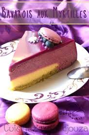 Bavarois Myrtille Cremeux Citron Et Dacquoise Pistache Recette Dacquoise Pistache Gateaux Frais Desserts Aux Myrtilles