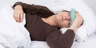 Lageänderungen des kopfes, etwa wenn der betroffene den kopf zurückbiegt, sich hinlegt, sich im bett umdreht oder morgens aus dem bett aufsteht. Schwindel Im Liegen Das Sind Die Ursachen