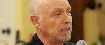 Hector Elizondo