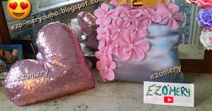 Ideas Sew Pillow Flower Diy Room Decor اليك خطوات خياطة اروع موديل مخدات الزهور للعرايس و لديكور الغرف والصاللونات مزي Pillows Sewing Pillows Pillows Flowers