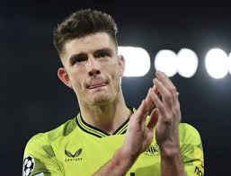 1) Season Review: Nick Pope (7.5/10) Kept 9 clean sheets in the Premier  League, has been solid overall. Commands his box well and is a fantastic  shot stopper. Has had a very