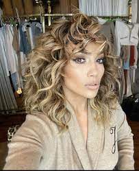 These are the hottest hairstyle trends for 2018. J Lo Short Hair 2021