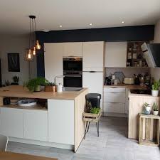 Les 10 Tendances Cuisine A Suivre En 2019 Kozikaza Cuisine Tendance Cuisine Moderne Cuisine Blanche Et Bois