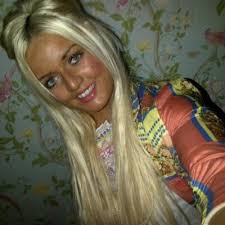 daisy roberts (@daisyroberts15)