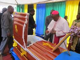 Mungu mwenye uwezo by lady wanja (official video). Francis Godwin Mzee Wa Matukio Daima