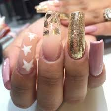Uñas decoradas con brillos uñas esculpidas uñas pintadas uñas acrilicas rojas uñas de gel rojas uñas de los pies bonitas uñas sencillas y decoración de uñas????️¡guía de modelos, diseños y estilos el 2019! Https Xn Decorandouas Jhb Net Unas Doradas