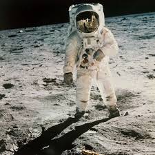 Doch im westen ist er bis heute weithin unbekannt. Mondlandung In Letzter Sekunde Der Ablauf Der Mission Apollo 11 Welt