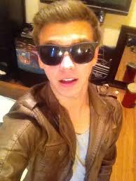 Zach Grossman (@ZachWinchesterr)