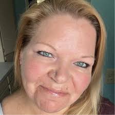 Iso a good affordable massage therapist comment suggestions. TIA👇