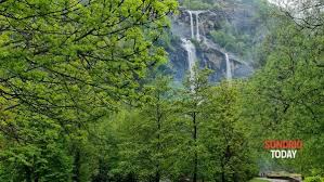 Una donna è morta e un uomo è rimasto ferito. Vedere Le Cascate Dell Acquafraggia Di Piuro Ora Costa 3 Euro