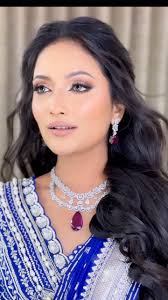 Simplicity reveals the pure beauty of life. New Bookings are open for 2020.  Makeup : @richa_dave Hairstyle : @prarthidave.25 and Urvashi Dave Outfits :  @annus_creation Photography : @thewedcapture And @vinodgajjarphotography  #dyfcertified #makeup #