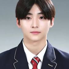 Trainee A Lee Sang-won Hanlim Arts High School Graduation ID Photo