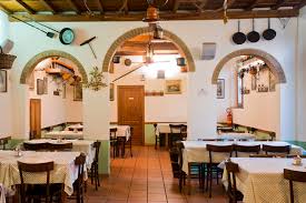 With rustic italian fare, charming ambiance, and a staff that feels like family, this restaurant is a popular spot for local florentines and traveling italians. 21 Best Restaurants In Florence Conde Nast Traveler