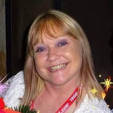 Michelle Wicke's Instagram, Twitter & Facebook