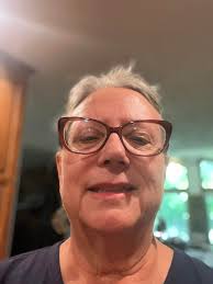 HELLO, SECRETARIES! BIG UPDATE!! WE ARE SWITCHING TO INSTAGRAM!!!!!!! GO  FOLLOWWWWWWWWW