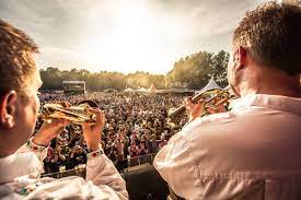 See more of woodstock der blasmusik on facebook. Woodstock Der Blasmusik Artikel Musikgesprache Sinfonima