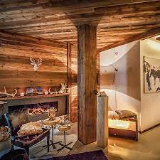 La nuova casa abbaglia con lo charm rustico, con le moderne comodità e con una vista strepitosa. Apartments La Villa Romantik Chalet In Alta Badia