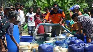 Warga antre air bersih di pedukuhan ngaglik, desa purwosari, kecamatan girimulyo, kabupaten kulon progo, jumat, 28 juni 2019. Krisis Air Bersih Di Lamongan Meluas Ke 17 Desa Surabaya Liputan6 Com