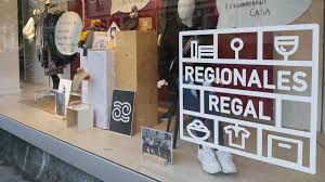 Bomberos con limitaciones a la hora de celebrar pero no para seguir proyectando. Store Des Tages Herbst 2020 Regionales Regal In Bensheim