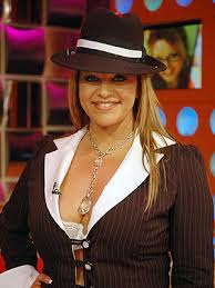 Mexican american singer jenni rivera became a star for albums like la diva en vivo. Jenni Rivera Faces Charges Of Assault People En Espanol