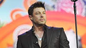 Duncan appeared as a single man looking for love on first dates hotel in 2019, and although he didn't meet anybody on the show. Blue S Duncan James Denies Crowbar Claim At Murder Trial Bbc News