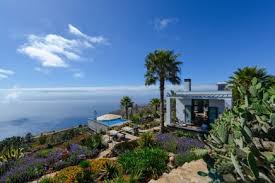 Die raumaufteilung der wohnungen ist ideal, jeweils 2 zkb. La Palma Ferienhaus Finca Mit Pool Von Privat Mieten
