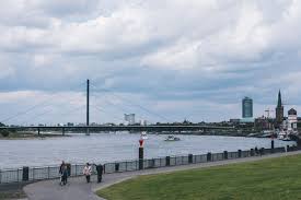 Günstig parken, dus erleben, unbesorgt starten. A Walk Along The Rhine River In Dusseldorf Germany A Chocolate Cafe