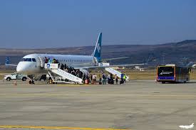 Toate zborurile sunt listate la ora estimată a sosirii şi numărul zborului, transportatorul, originea, ora sosirii şi starea sunt toate afişate. Aeroportul Cluj Napoca Festivaldeigiovanipalazzolo It