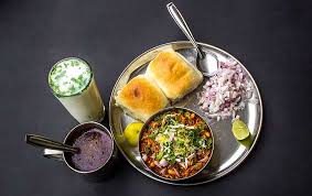 We will start with sautéing the onions, ginger and garlic in some oil. The Mystery Of Misal Pav Decoded