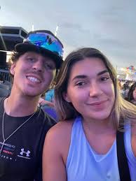 Emma Phillips and Michael McSpadden 's Wedding Website