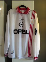 Le standard de liège signe un partenariat avec adidas ! Standard Liege Weg Fussball Trikots 1996 1997 Sponsored By Opel