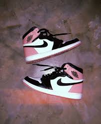 Air Jordan 1 Low Black White Cactus Flower What A Colourway Nike Air Jordan Jordanclub Sneaker Sneakeraddict Sneakercommunity Sneak Chaussures De Sport Mode Chaussure Nike Jordan Chaussure Mode