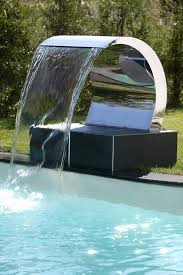 Ein Schoner Pool Mit Schwalldusche Schwalldusche Pool Dusche