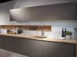 Sienoje Lentynele Cuisine Moderne Cuisines Design Amenagement Cuisine