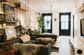 See how she created a home for her and husband bra. Step Inside This Modern And Eclectic Tribeca Loft Hgtv S Decorating Design Blog Hgtv