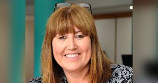 MOVERS AND SHAKERS: EDITION 425