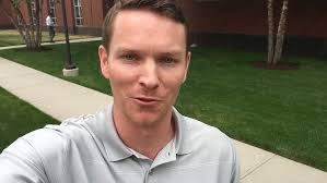 Giants coach Ben McAdoo spices up report day