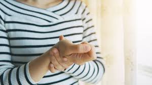 Karpaltunnelsyndrom Symptome Behandlung