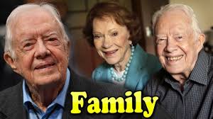Former president jimmy carter and his wife rosalynn addressed democrats on aug. Jimmy Carter Family With Daughter Son And Wife Rosalynn Carter 2020 Carter Family Jimmy Carter Sports Gallery