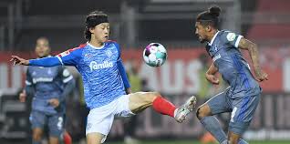 Hsv denied by late mees' equaliser in kiel moritz heyer's first hsv goal wasn't enough to get the win against northern neighbours holstein kiel on monday night, a second consecutive draw for the rothosen. K5sdo9fnnyucm
