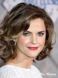 15 Kurze Frisuren Fur Dickes Welliges Haar Haircuts For Wavy Hair Frizzy Wavy Hair Thick Wavy Hair